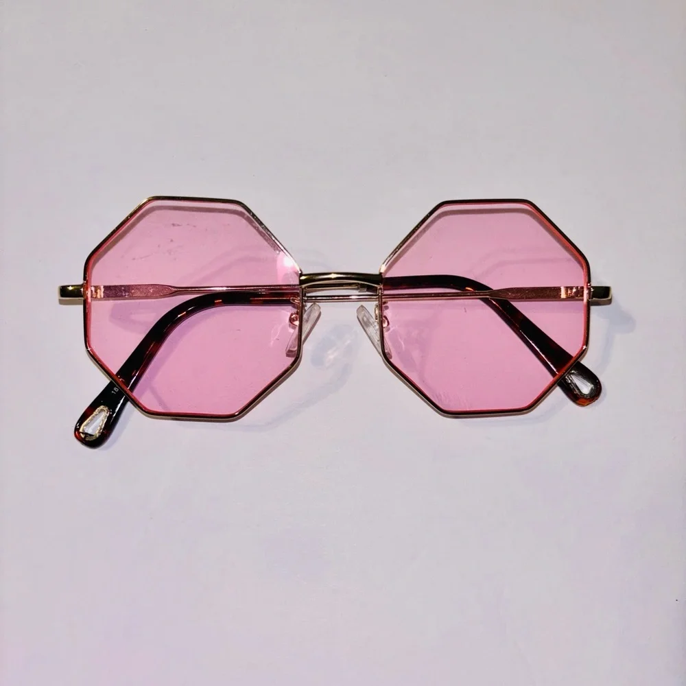 Trendy Pink Geometric Sunglasses